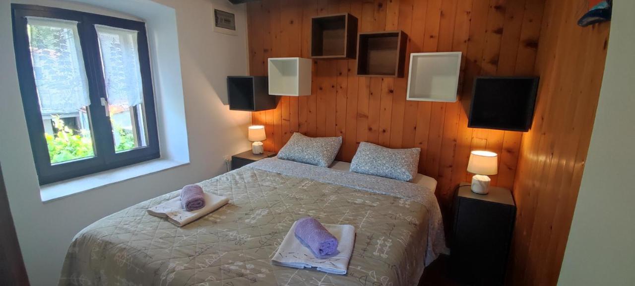 Apartment Desanti Valun Εξωτερικό φωτογραφία