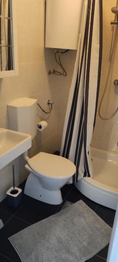 Apartment Desanti Valun Εξωτερικό φωτογραφία
