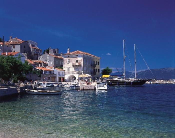 Apartment Desanti Valun Εξωτερικό φωτογραφία
